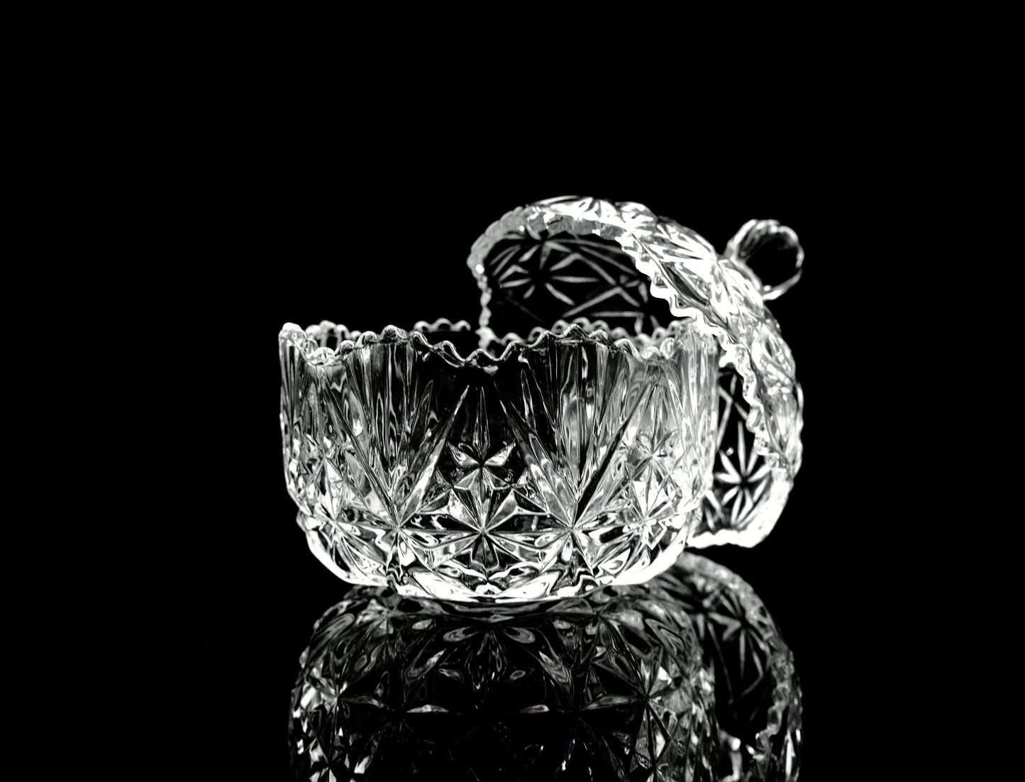 Full Of Stars Style Crystal Degaussing Glass Bowl
